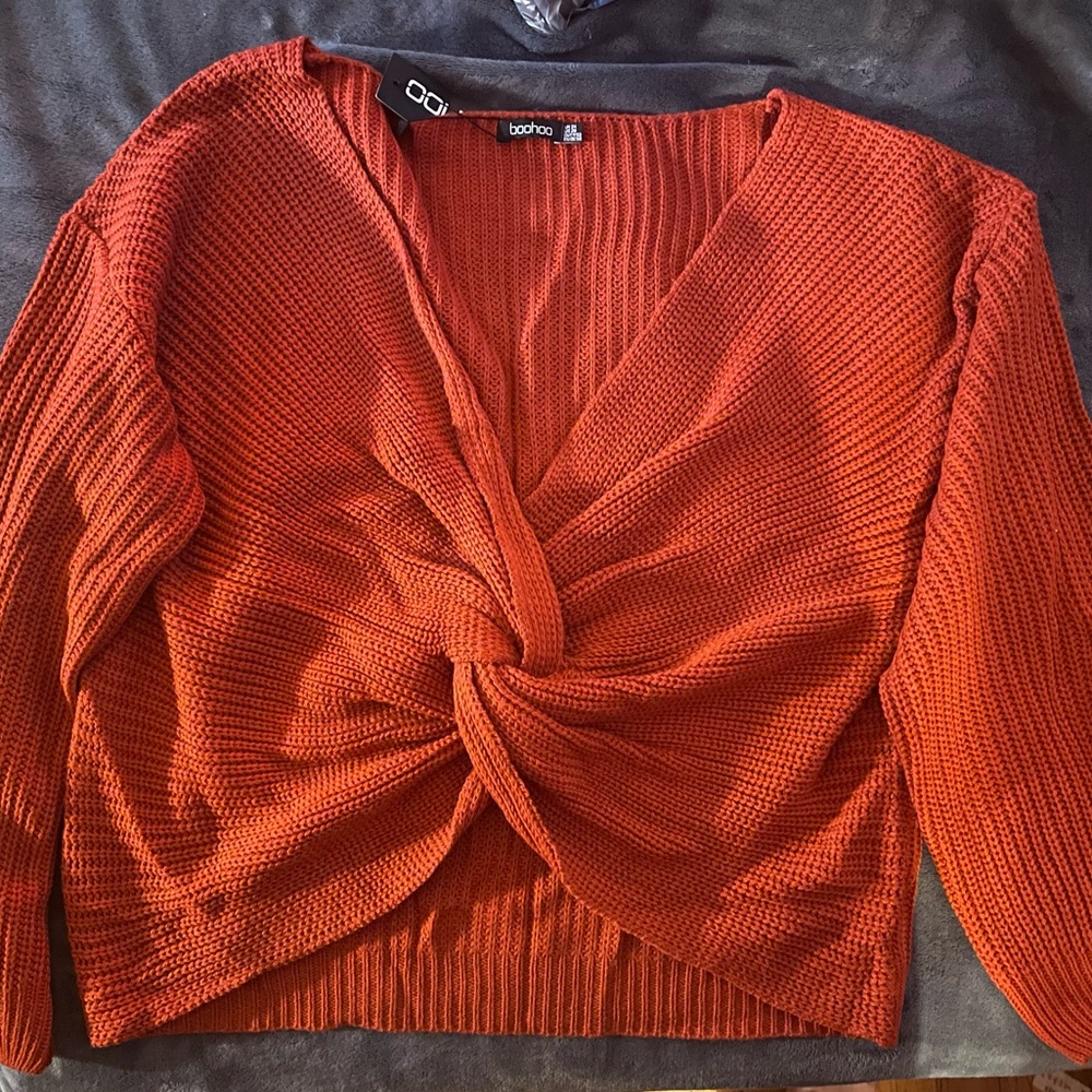 Boohoo Plus Twist Front Knitted Sweater NWT
